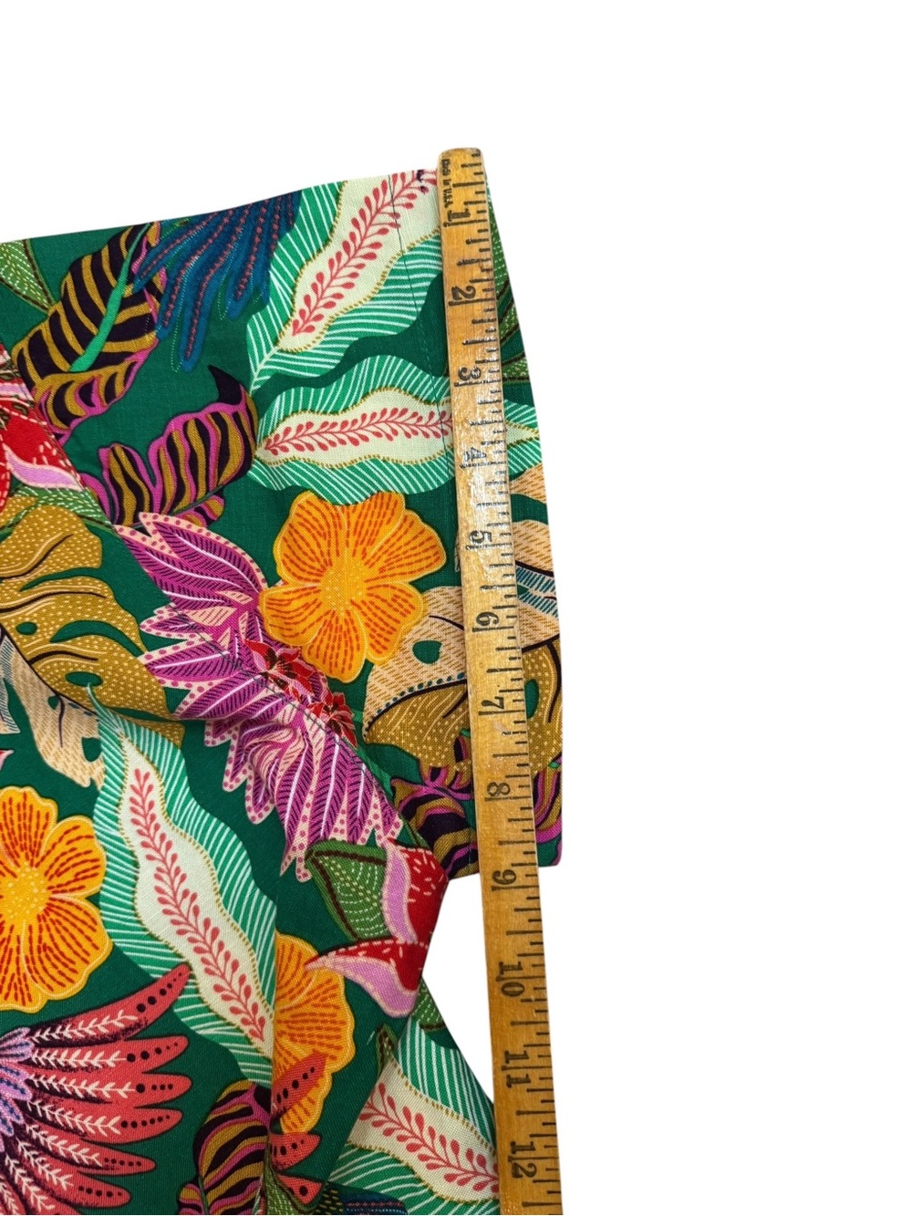 Gibson Latimer Tropical Camp Shirt Size Large Hawaiian Parrot Colorful Top - Picture 8 of 8